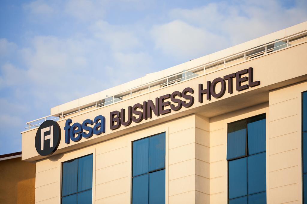 Fesa Business Hotel ゲブゼ エクステリア 写真